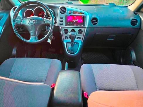 Used 2006 Toyota Matrix XR image 11