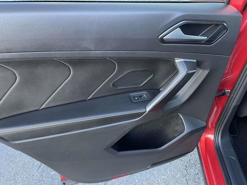 Used 2022 Volkswagen Tiguan SE image 22