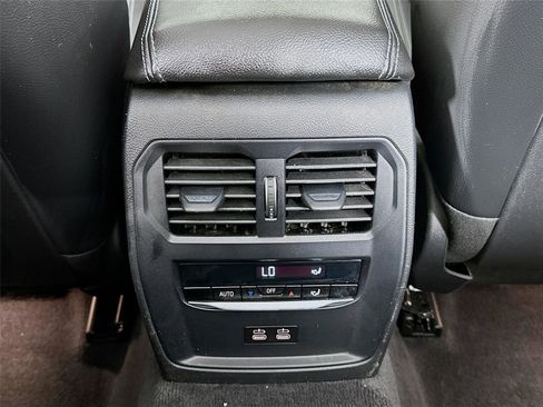 Used 2023 BMW 430i xDrive Convertible w/ Premium Package image 25