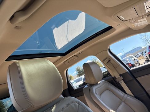 Used 2022 Lincoln Corsair Reserve w/ Equipment Group 201A image 13