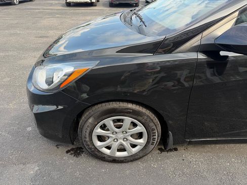 Used 2014 Hyundai Accent GS FWD image 11