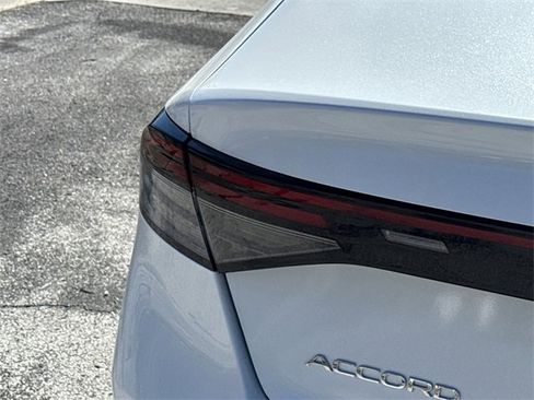 Used 2024 Honda Accord EX image 9