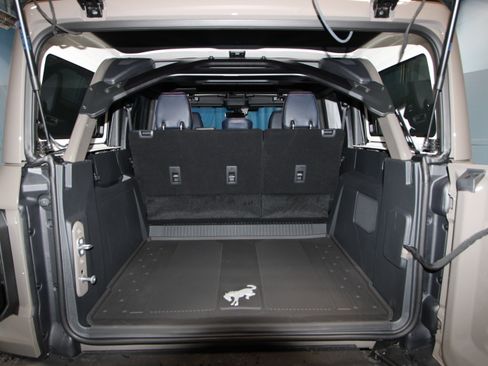 New 2026 Ford Bronco Raptor w/ Interior Carbon Fiber Pack AWD/4WD image 38