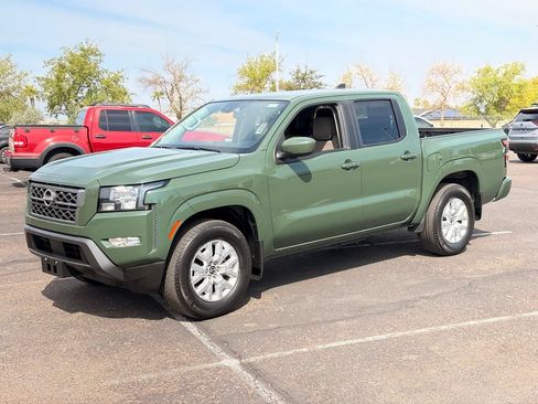 Certified 2022 Nissan Frontier SV RWD image 2