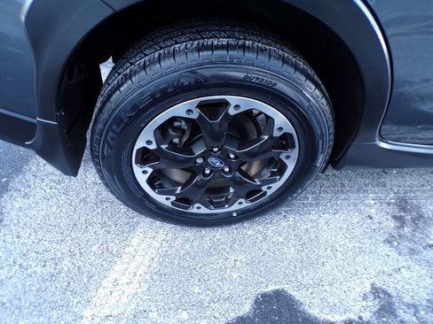 Used 2023 Subaru Crosstrek 2.0i Premium image 6