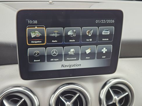 Used 2019 Mercedes-Benz GLA 250 image 17