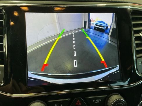 Used 2020 Jeep Grand Cherokee Limited image 9