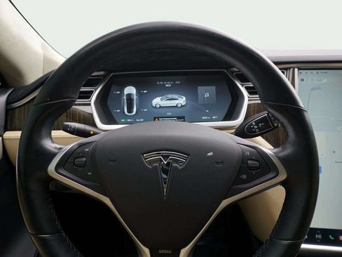 Used 2013 Tesla Model S RWD image 19