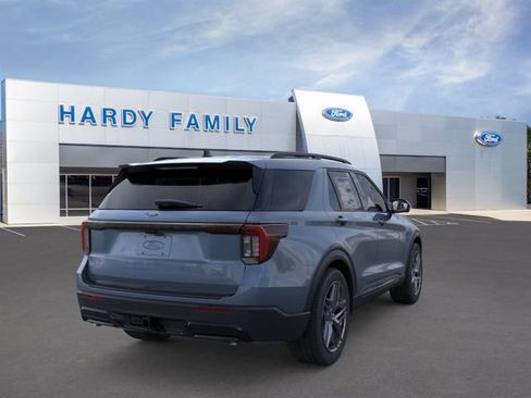 New 2026 Ford Explorer ST-Line RWD image 8