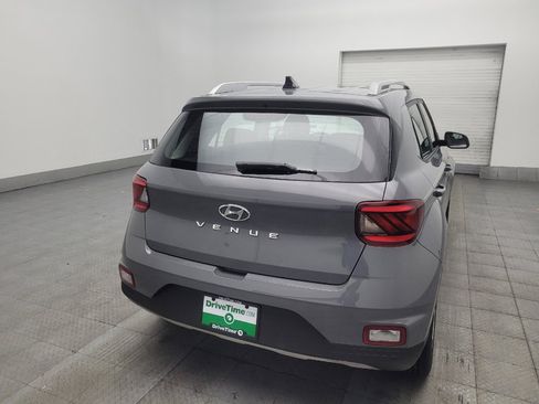Used 2020 Hyundai Venue SEL w/ Convenience Package FWD image 7