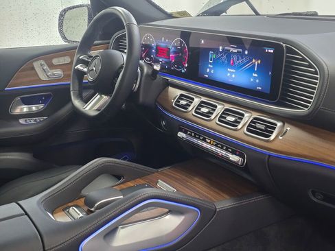 Certified 2025 Mercedes-Benz GLS 450 4MATIC image 30