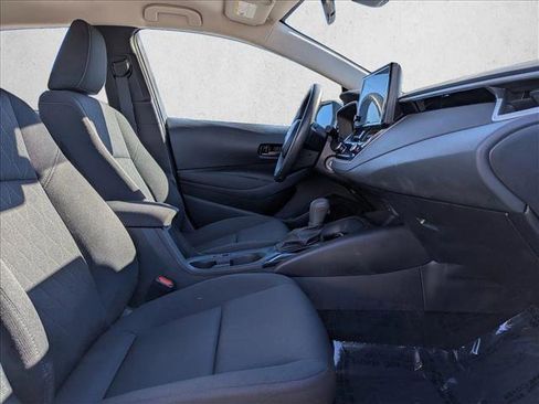 Certified 2025 Toyota Corolla LE image 18