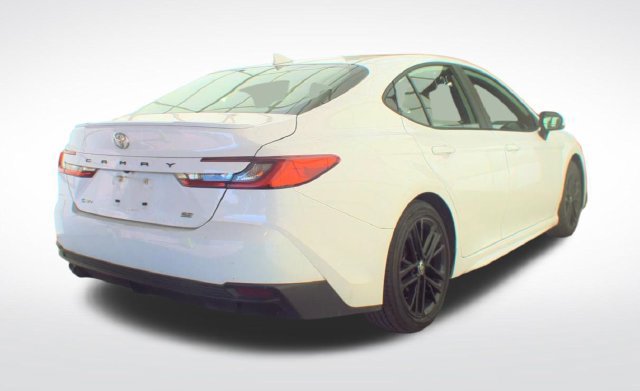 Used 2025 Toyota Camry SE FWD image 2