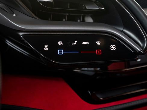 Used 2022 Ferrari SF90 Stradale AWD/4WD image 18