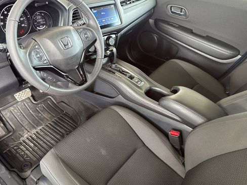 Used 2022 Honda HR-V Sport image 9