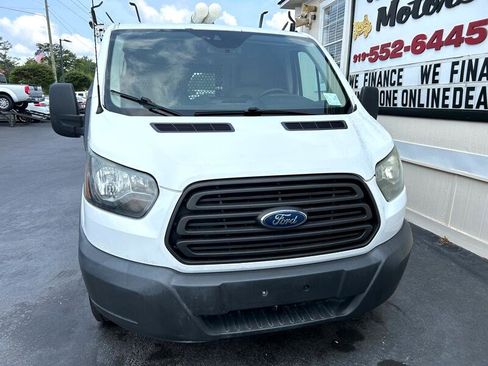 Used 2016 Ford Transit 250 130 Low Roof image 3
