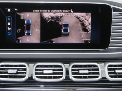 New 2026 Mercedes-Benz GLE 63 AMG S image 9