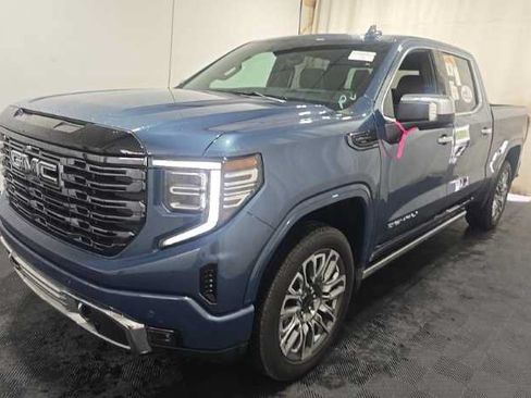 Used 2026 GMC Sierra 1500 Denali Ultimate AWD/4WD image 4