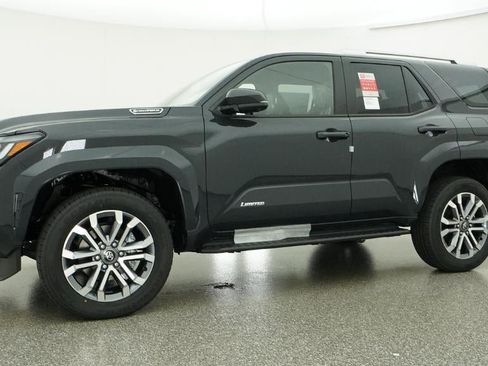 New 2026 Toyota 4Runner Limited image 18