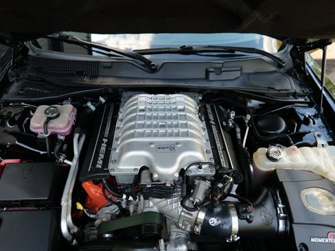 Used 2015 Dodge Challenger SRT Hellcat image 51