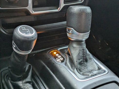 Used 2023 Jeep Wrangler Sport image 14