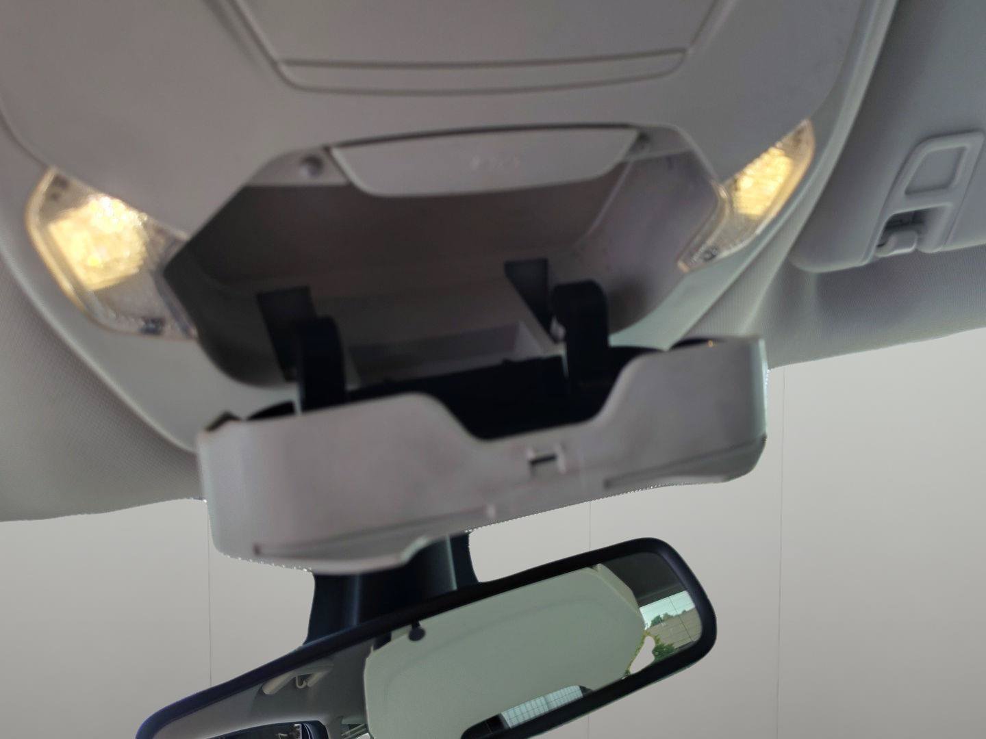 Used 2018 Ford Escape Titanium AWD/4WD image 19