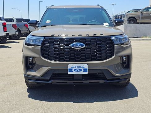 New 2026 Ford Explorer ST-Line RWD image 2