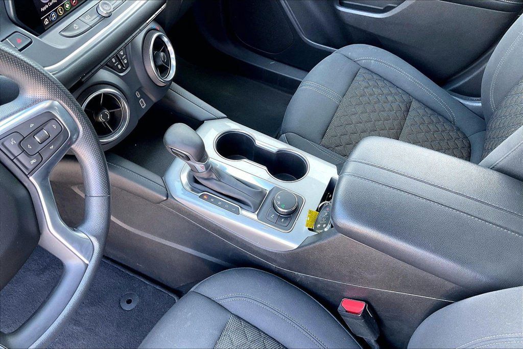 Used 2021 Chevrolet Blazer LT FWD image 16