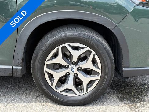 Used 2023 Subaru Forester Premium AWD/4WD image 12