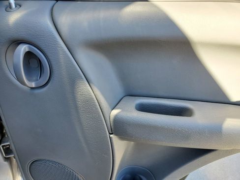 Used 2005 Jeep Liberty Sport image 29