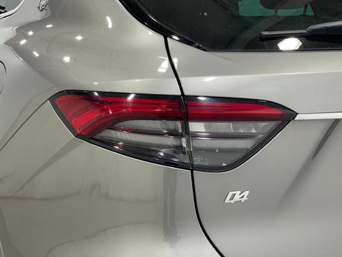 Used 2021 Maserati Levante AWD/4WD image 34