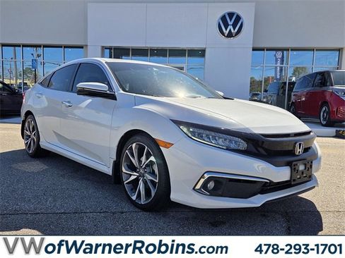 Used 2019 Honda Civic Touring image 1