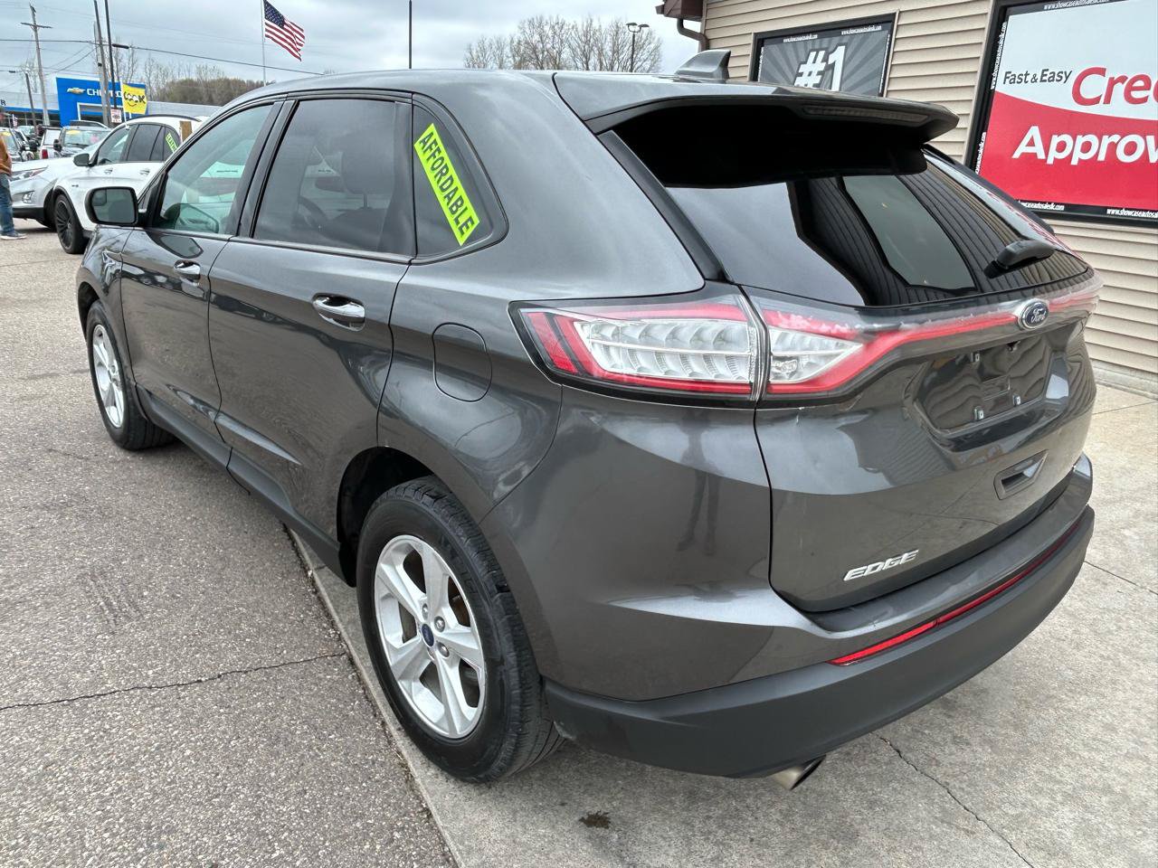 Used 2017 Ford Edge SE AWD/4WD image 7