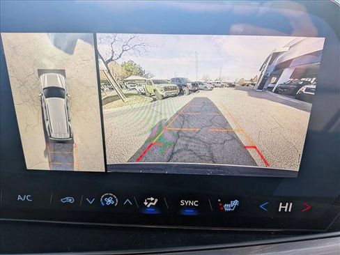 Used 2025 Chevrolet Tahoe LT image 13