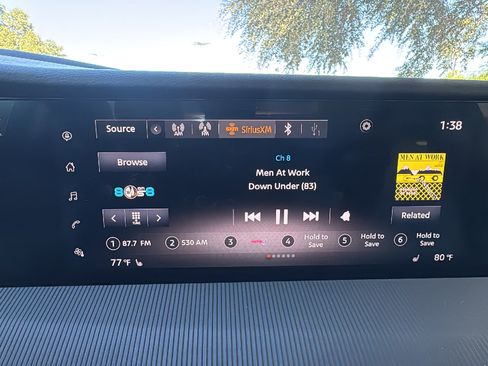 Used 2025 Nissan Murano SV image 17