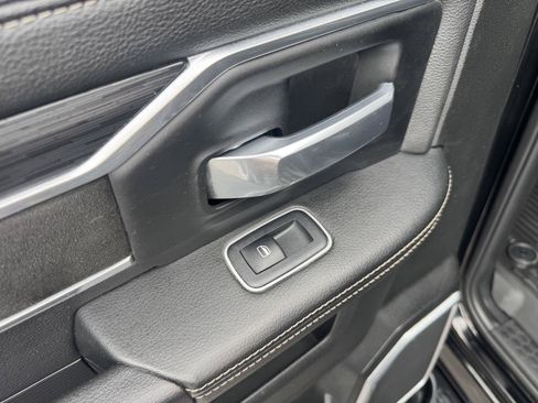 Used 2023 RAM 3500 Laramie AWD/4WD image 32