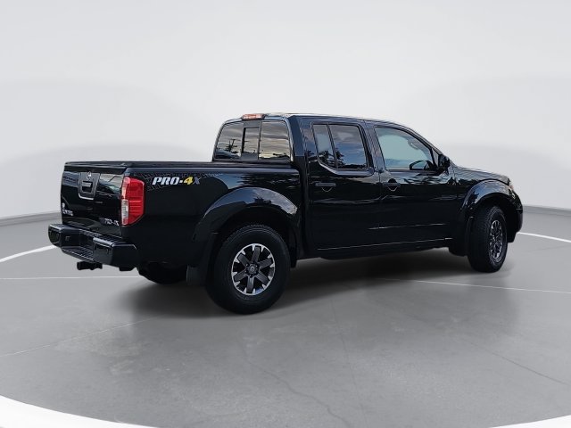 Used 2018 Nissan Frontier PRO-4X AWD/4WD image 3