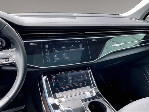 Certified 2023 Audi Q7 3.0T Premium w/ Convenience Package AWD/4WD image 9