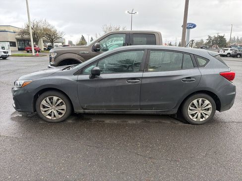 Used 2018 Subaru Impreza 2.0i image 2