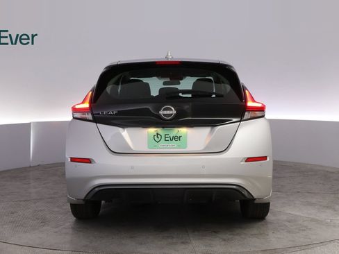 Used 2025 Nissan Leaf S FWD image 15