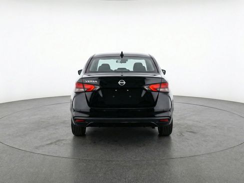 Used 2025 Nissan Versa SV image 7