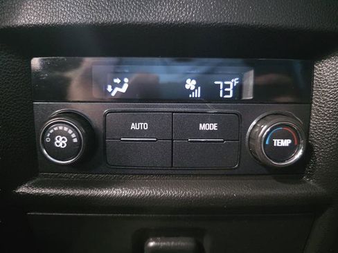 Used 2018 Chevrolet Traverse LT AWD/4WD image 29
