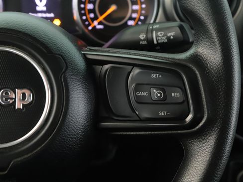 Certified 2020 Jeep Gladiator Sport image 7