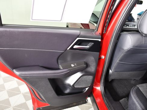 Used 2024 Mitsubishi Outlander SE AWD/4WD image 47