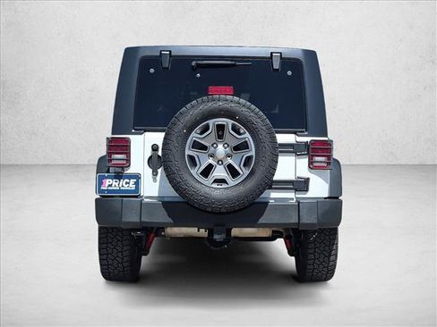 Used 2017 Jeep Wrangler Unlimited Rubicon w/ Connectivity Group AWD/4WD image 7