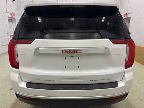 Used 2021 GMC Yukon XL Denali AWD/4WD image 5