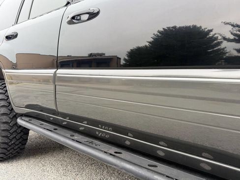 Used 2002 Lexus LX 470 4WD image 29