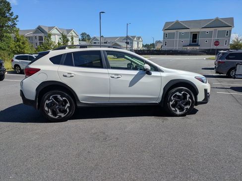 Used 2023 Subaru Crosstrek 2.5i Limited w/ Moonroof Package AWD/4WD image 3