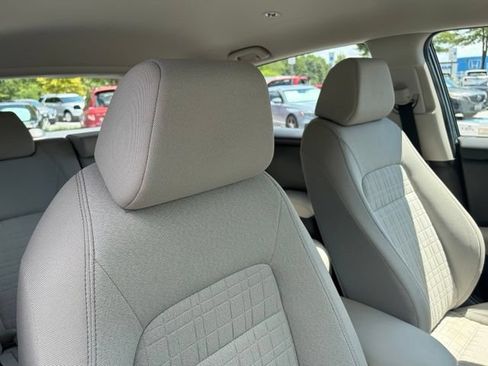 Certified 2024 Honda HR-V LX image 29