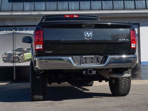 Used 2018 RAM 2500 Tradesman w/ Chrome Appearance Group image 5